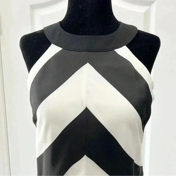 Ricki’s Blouse Sleeveless Peplum Halter  Neck Flowy Chevron Black White Size 0 - Picture 5 of 16